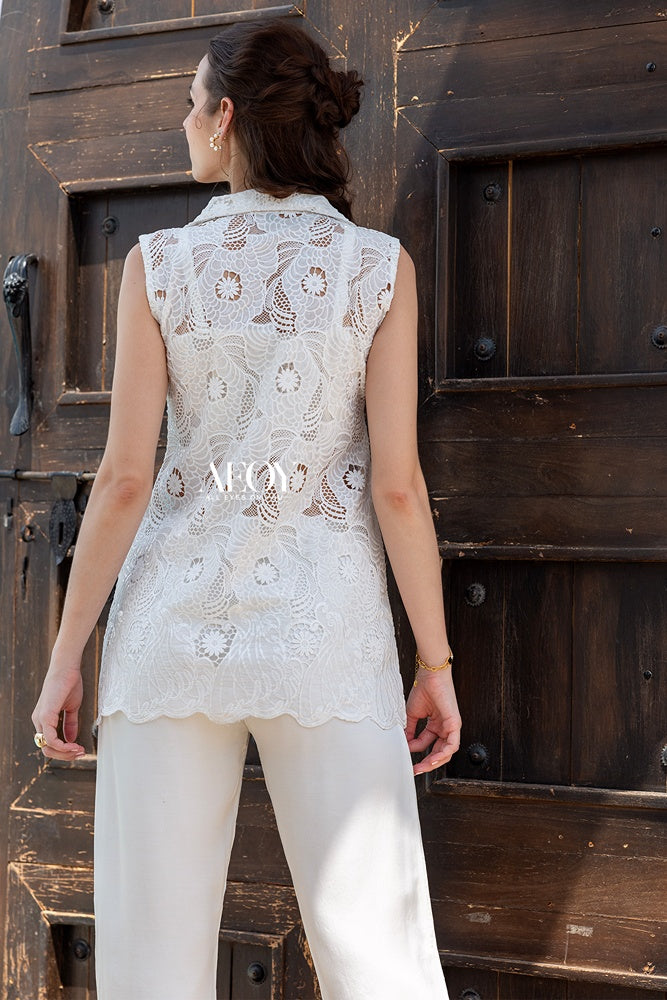 Elegant white matching set outfit