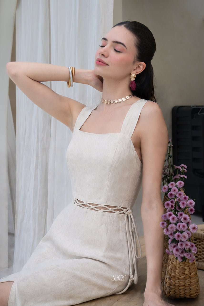Statement Cut-Out Maxi Dress