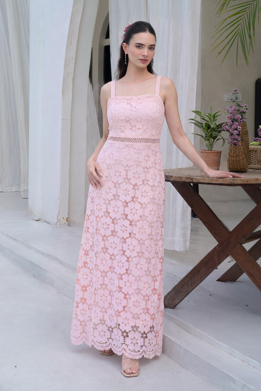 Elegant pink summer dress