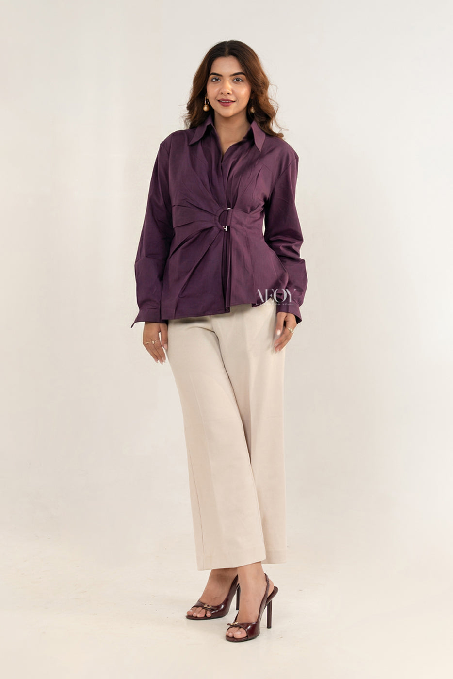 Cinched waist shirt casual wear